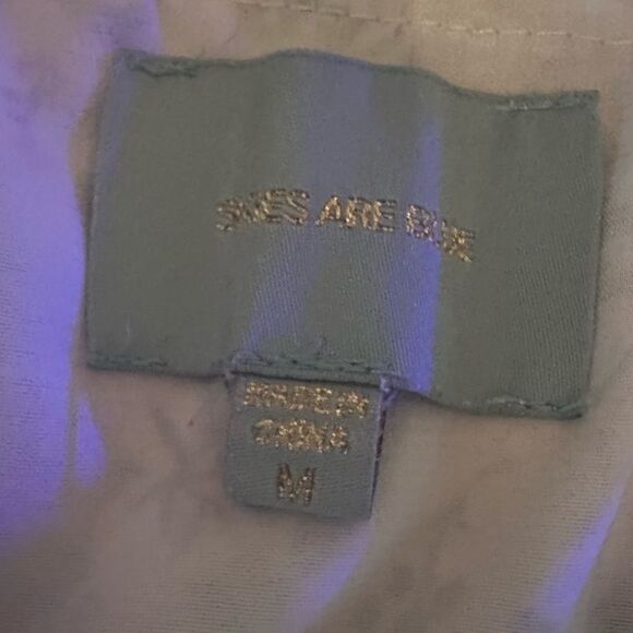 Skies are blue midi spaghetti strap in white with blue and red floral design- M - Picture 5 of 6